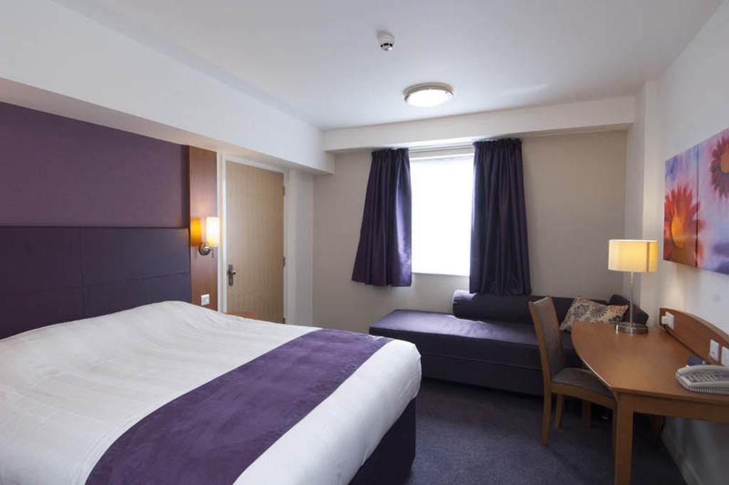 Dundee East Premier Travel Inn Chambre photo